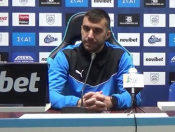 Μάντζης: «Αφιερωμένη η νίκη στα παιδιά του πάγκου»
