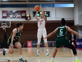 Α1 Γυναικών: Άνοιξε η αυλαία της 13ης με εύκολη νίκη του Ολυμπιακού στο ντέρμπι αιωνίων 