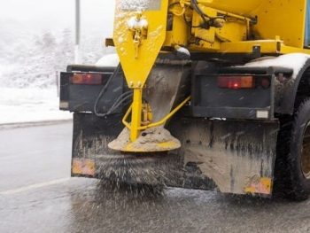Συνεχής ρίψη αλατιού στα ορεινά της Ηπείρου