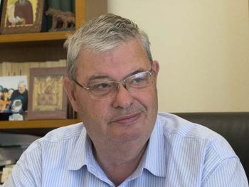 Πτώση και μικροτραυματισμός για τον Περιφερειάρχη Ηπείρου