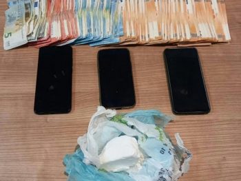 Συνελήφθησαν με κοκαΐνη έξω από σχολείο 