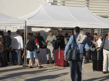 Διεθνές Αεροδρόμιο Ιωαννίνων: Με τις καλύτερες εντυπώσεις η βραδιά τοπικών προϊόντων