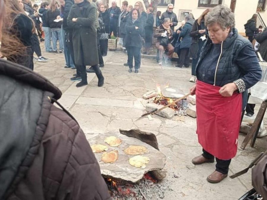 Τα «σπάργανα για τον Χριστό» ετοιμάστηκαν στο Κάστρο