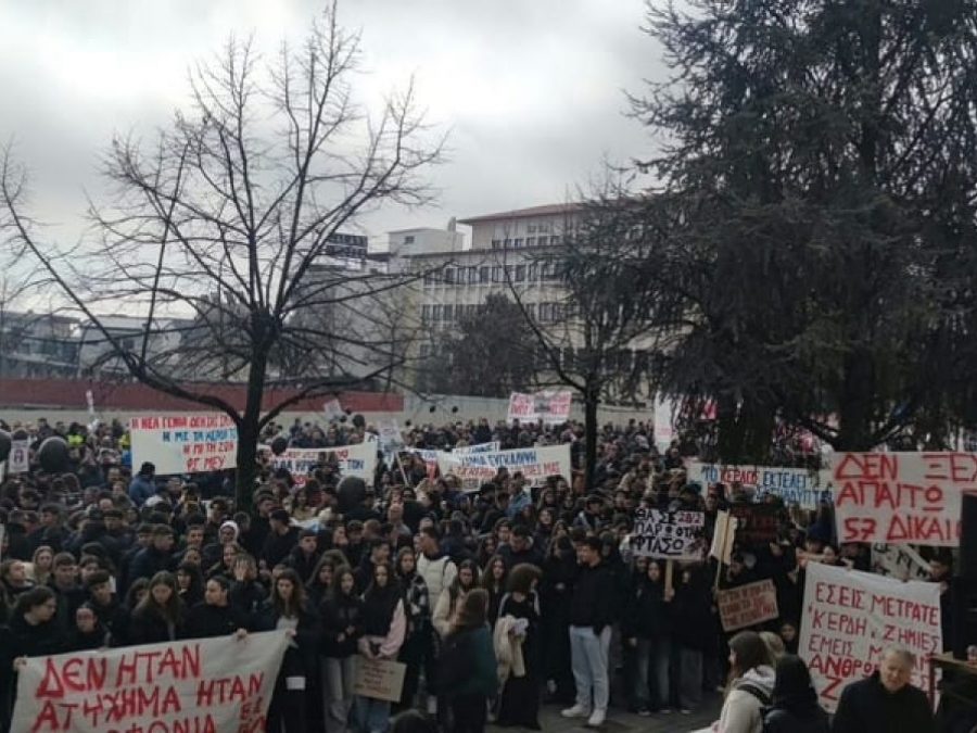 Κοσμοπλημμύρα στο κέντρο των Ιωαννίνων για τις 57 ψυχές