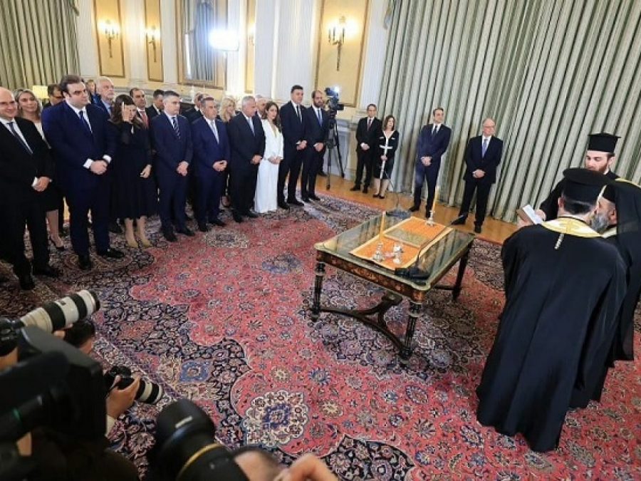 Ορκίστηκε η νέα κυβέρνηση