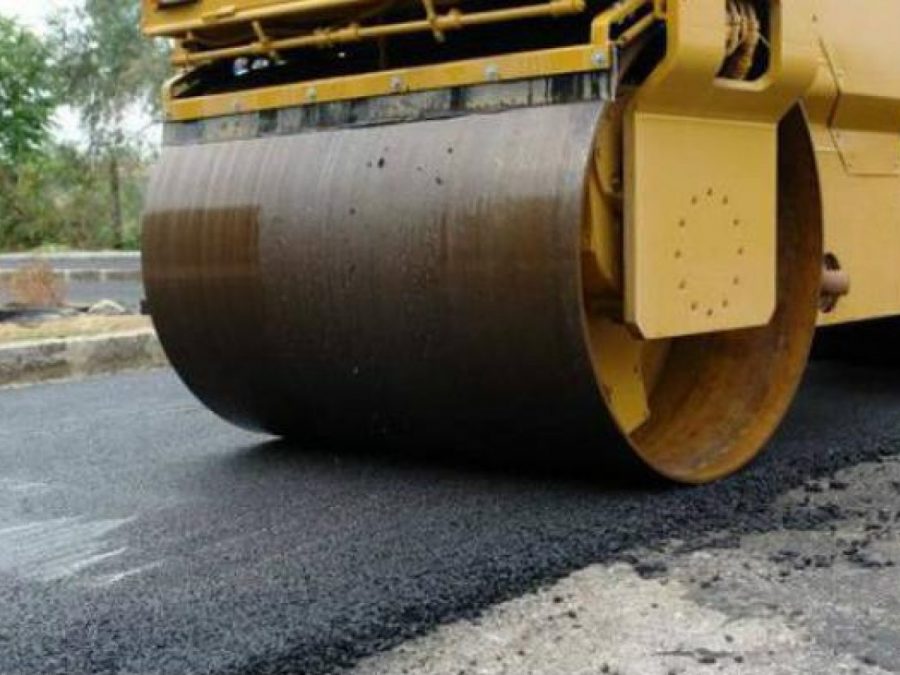 Ασφαλτόστρωση στον ισόπεδο κόμβο Περιφερειακής οδού- Ε.Ο. Ιωαννίνων -Αντιρρίου