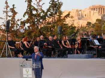 Ο Πρόεδρος της Δημοκρατίας κήρυξε στην Πνύκα την έναρξη της Διεθνούς Συνόδου για Νέους Ολυμπιακούς Πρεσβευτές 
