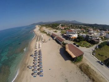Ναυαγοσώστης έσωσε γιαγιά και εγγόνι από θαλάσσια ρεύματα