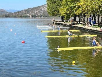 Δυνατές κούρσες στη πρεμιέρα της Β Φάσης της 17ης Πανελλήνια Συνάντησης Ανάπτυξης με φόντο τους 10 τελικούς της Κυριακής στο Μαυροχώρι