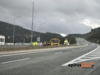 Εκτροπή πέντε οχημάτων στην Ιόνια λόγω σφοδρής χαλαζόπτωσης
