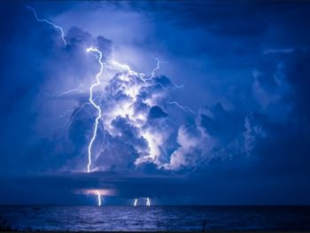 Επικαιροποιήθηκε το έκτακτο της ΕΜΥ: Παραμένει η κόκκινη προειδοποίηση 