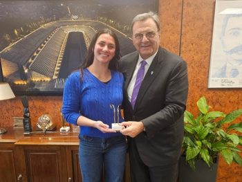 Συγχαρητήρια του Ισίδωρου Κούβελου στην κορυφαία πολίστρια του κόσμου Φωτεινή Τριχά