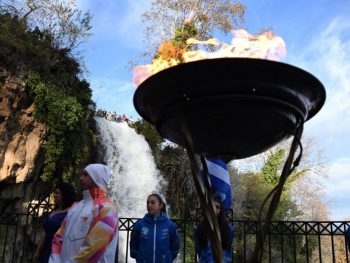 Από την Καστοριά στη Νάουσα η Ολυμπιακή Φλόγα