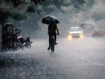 Βροχερός καιρός τις ημέρες των Χριστουγέννων – Τοπικές καταιγίδες και ενισχυμένοι άνεμοι   