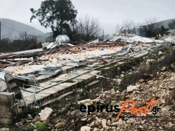 Ανεμοστρόβιλος στο Καλπάκι- Καταστροφή πτηνοτροφικής μονάδας με 40.000 κοτόπουλα