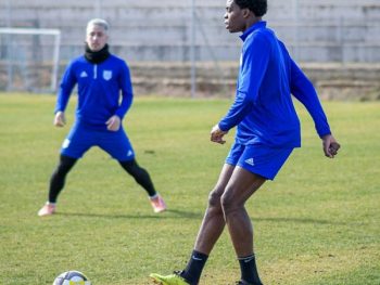 Συνεχίζει την προετοιμασία με τα νέα πρόσωπα