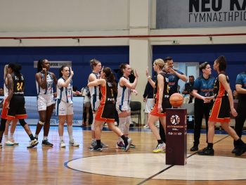 Old Fans: Προβληματισμός αλλά και στήριξη στη γυναικεία ομάδα