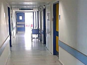 Δευτεροβάθμιος προσεισμικός έλεγχος στο Νοσοκομείο Πρέβεζας