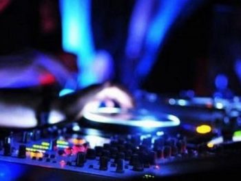 Νέες συλλήψεις για τη μουσική