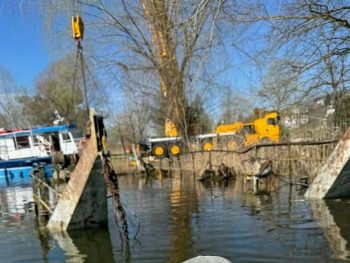 Οριστικό τέλος για τη βυθισμένη πλατφόρμα της Παμβώτιδας μετά από 18 χρόνια