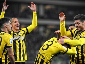 H AEK έκοψε πρώτη το νήμα