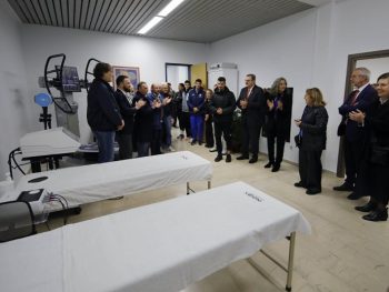 Εγκαινιάστηκε από τον Ισίδωρο Κούβελο και τη Σοφία Σακοράφα το φυσικοθεραπευτήριο στο ΟΑΚΑ