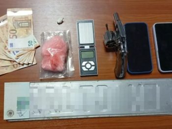 Με κοκαΐνη και περίστροφο