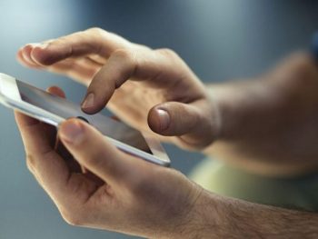 Έκλεψε κινητό 