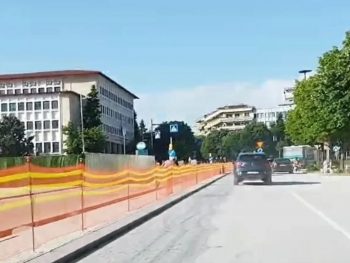 Δόθηκε στην κυκλοφορία το ρεύμα ανόδου της κεντρικής πλατείας