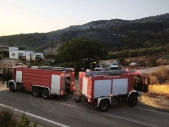Οριοθετήθηκε η μεγάλη φωτιά στο Κομπότι Άρτας – Εκτός κινδύνου το χωριό