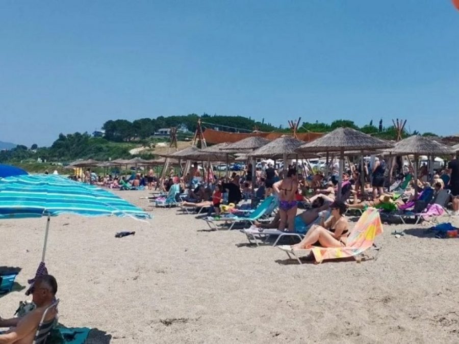 Γέμισαν οι παραλίες της Ηπείρου στο πρώτο θερμό τριήμερο του καλοκαιριού