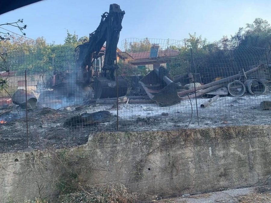 Κάηκαν σπίτια στην Παντάνασσα