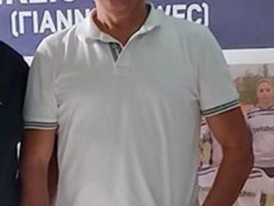 Το τιμόνι στον Γιώργο Βαζάκα 