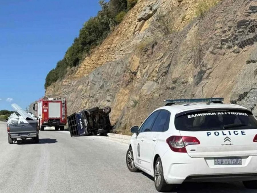 Εκτροπή κι ανατροπή ΙΧ στην παλιά Ε.Ο. Ιωαννίνων – Τρικάλων κοντά στη Μπαλντούμα