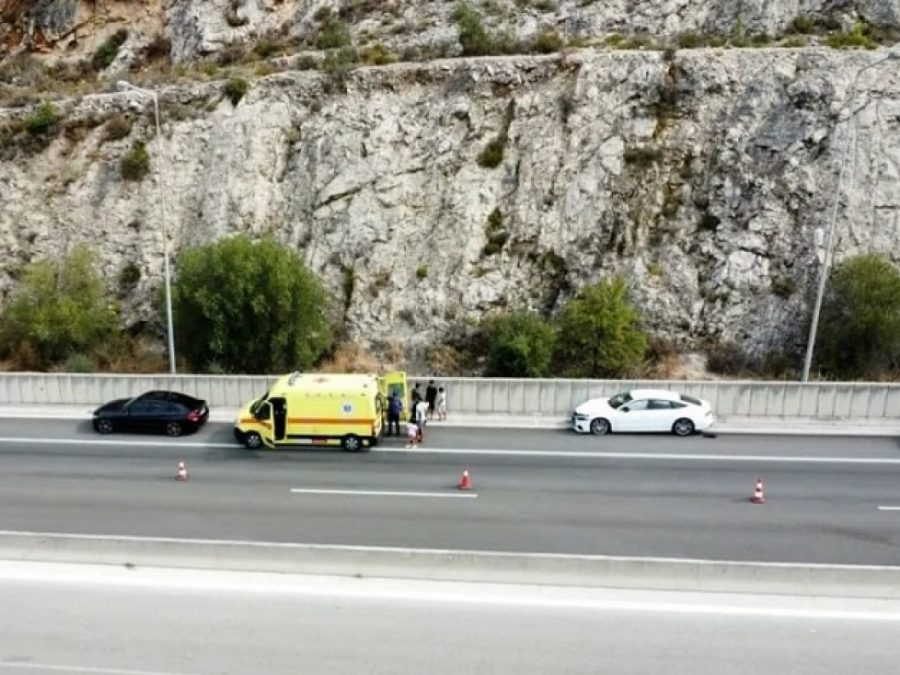 Πέντε τραυματίες σε τροχαίο στην Εγνατία
