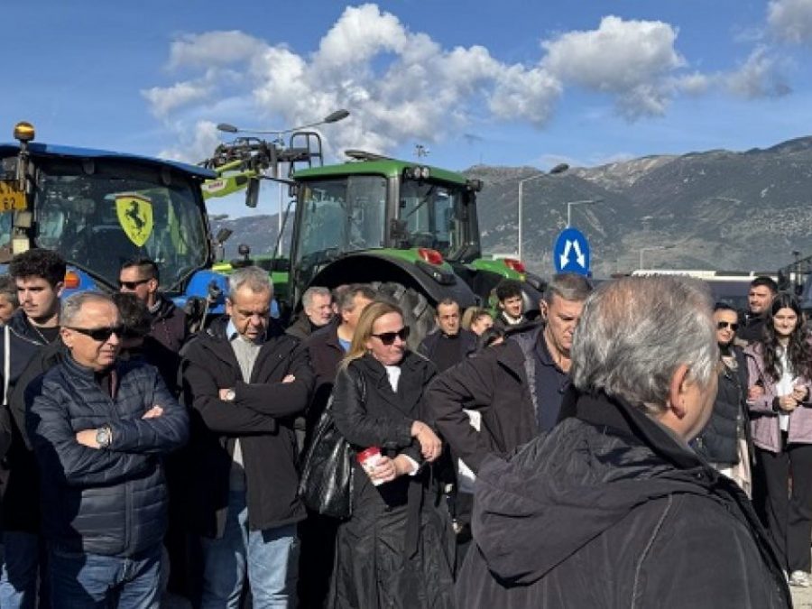 Ο Δήμαρχος Ιωαννίνων στο πλευρό των αγροτών και κτηνοτρόφων