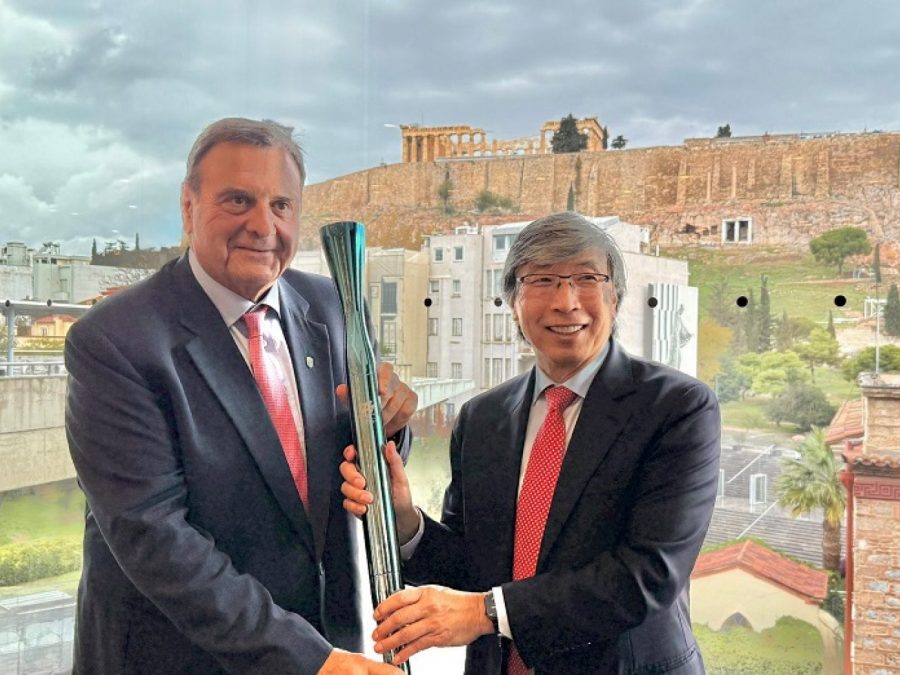 Ο Patrick Soon-Shiong, ο γιατρός που ανακάλυψε δύο αποτελεσματικά φάρμακα για τον καρκίνο ήταν Λαμπαδηδρόμος στην Αθήνα 