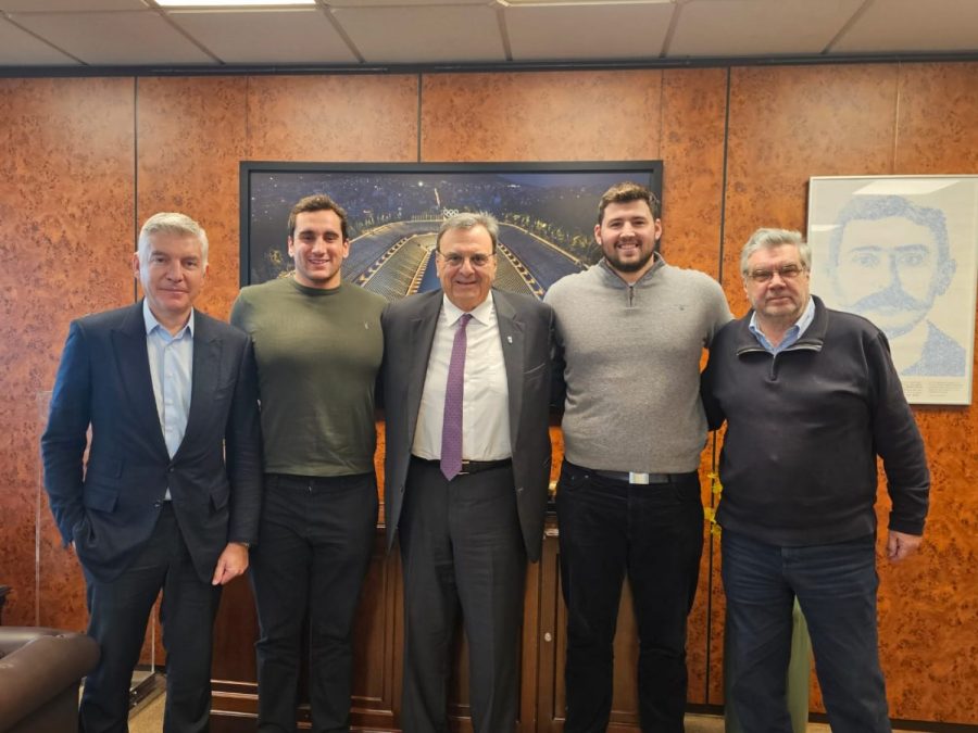 Ισίδωρος Koύβελος σε Αργυρόπουλο και Κάκαρη: «Να διεκδικήσει η Εθνική κάτι μεγάλο στο Λος Αντζελες»