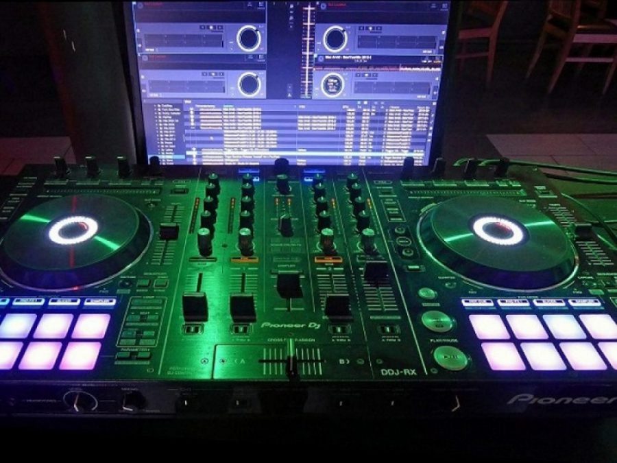 Συνελήφθη ιδιοκτήτρια καταστήματος για το ωράριο μουσικής