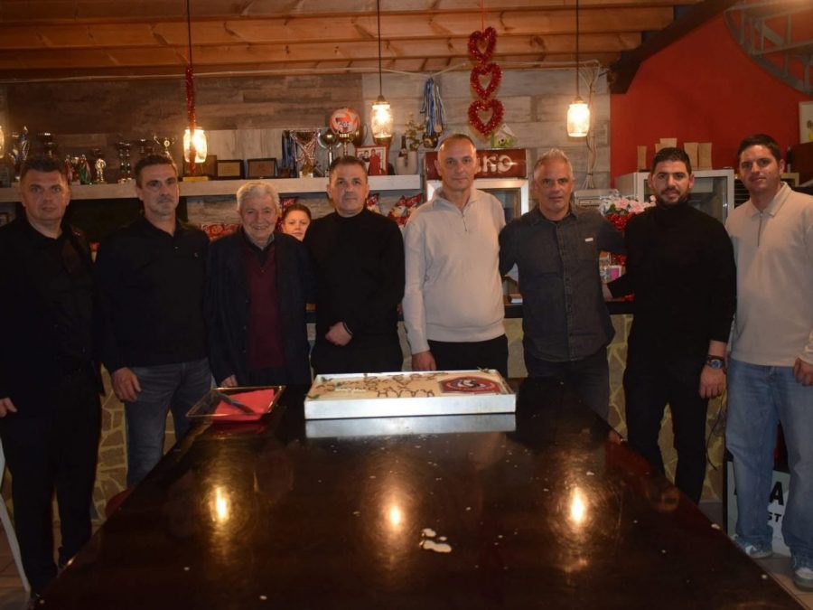 Εορταστικό κλίμα στην κοπή πίτας του ΑΟ Σταυρακίου