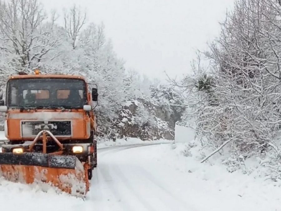 Σε ετοιμότητα η Περιφέρεια Ηπείρου για το κύμα κακοκαιρίας με τις πυκνές χιονοπτώσεις στα ορεινά