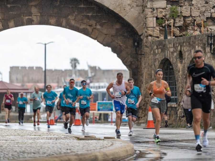  Αντίστροφη μέτρηση για τον TUI Rhodes Marathon: Ως τις 17 Απριλίου οι εγγραφές