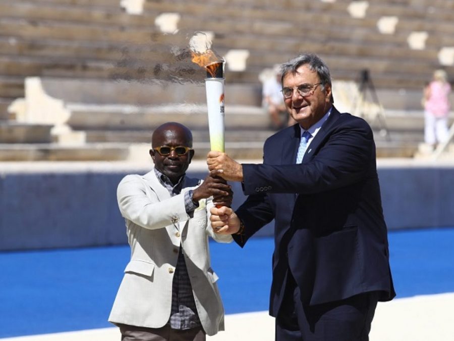 Η Φλόγα των Ολυμπιακών Αγώνων Νέων Ντακάρ 2026 άναψε στο Παναθηναϊκό Στάδιο και ταξιδεύει για την Αφρική 