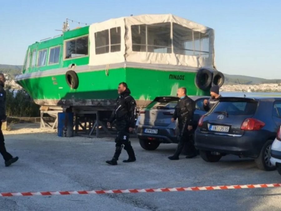 Βλήμα πυροβολικού στον πυθμένα της Παμβώτιδας 